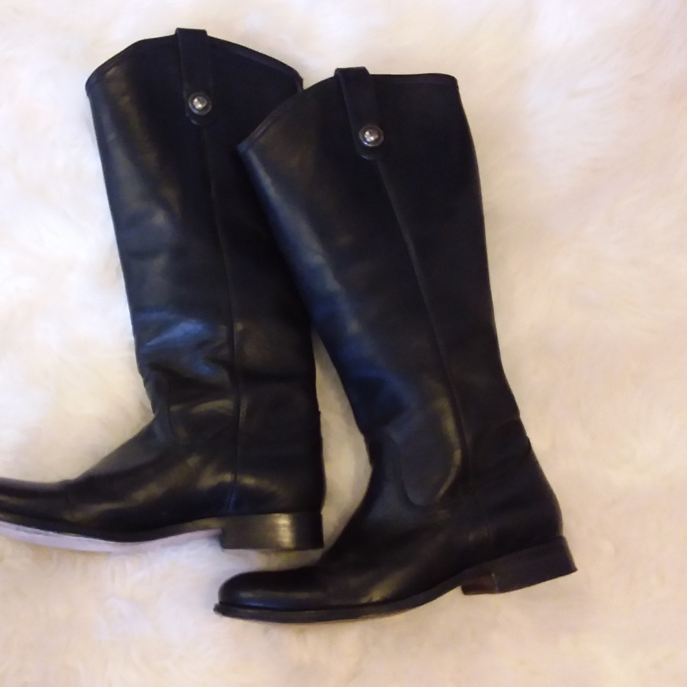 Frye tall leather boots.  Size 6. EUC
